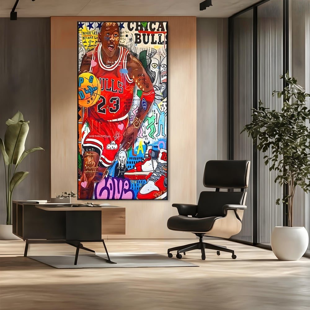 Tablou canvas cu tablou canvas cu michael jordan in stil graffiti, in rama de aluminiu negru, pe perete intr-un birou